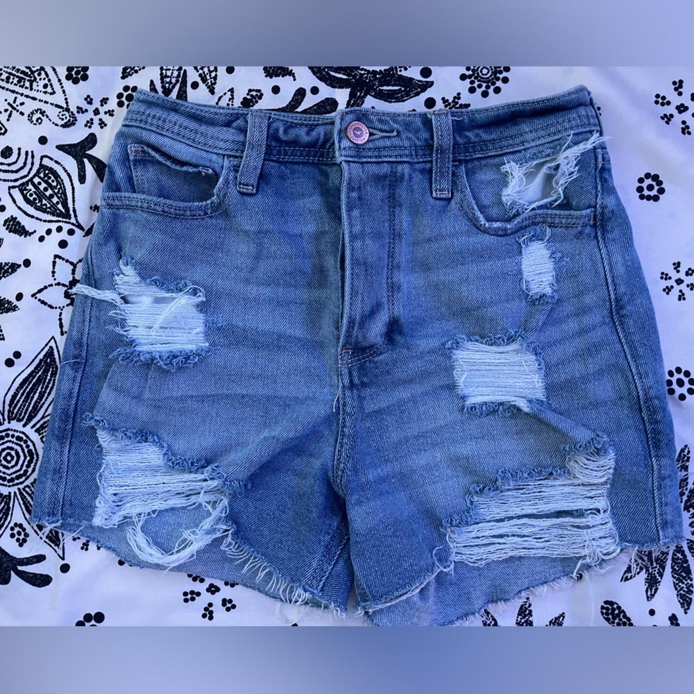 Hollister ultra high rise mom jean shorts